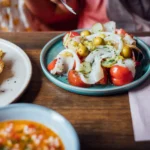 Ensalada de Tomates y Bacalao Confitado